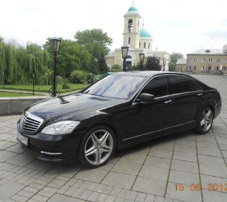 S 500 60. Мерседес w221 черный. Мерседес 221 тонированный. Мерседес 221 черный тонированный. Мерседес s500 w221 черный.