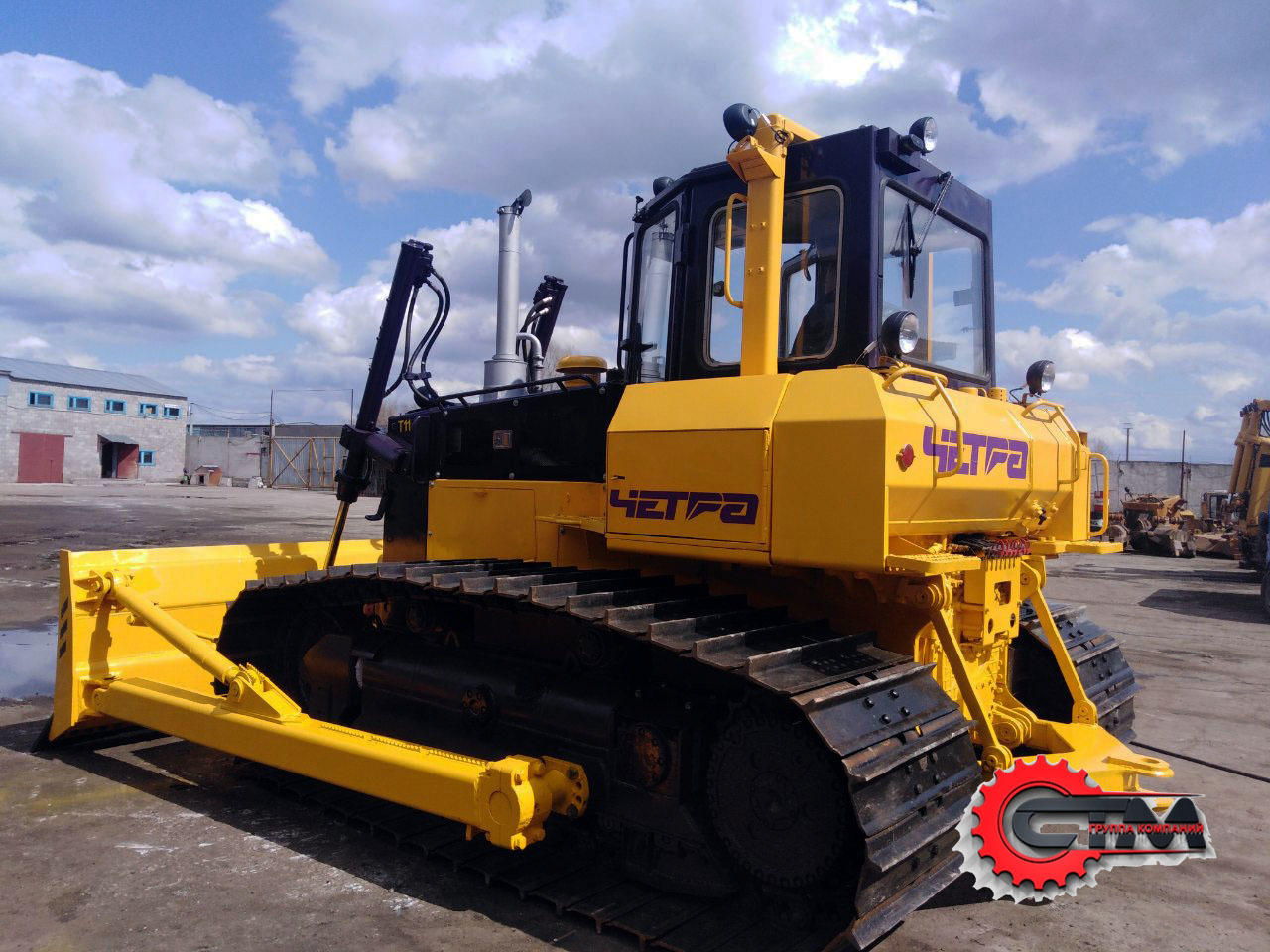 Бульдозер чтз б12. Б12. У бульдозер. Т-120 ямбр. Бульдозер гусеничный т-11.