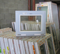 Пластиковое окно фрамужное открывание однокамерное 560-690
