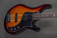 SE Kestrel Bass - Трехцветный солнечный луч PRS