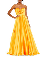 Атласное бальное платье без бретелек Mac Duggal, золотой