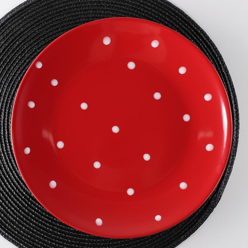 Тарелка Красный горох цвет: красный (27х27х3 см)