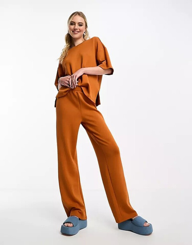 Сверхмягкие широкие трикотажные брюки Vero Moda, цвет ржавчины